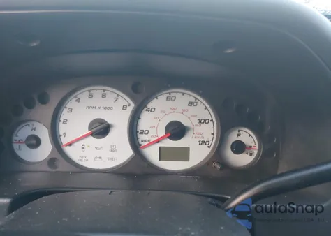 2004 Ford Escape Xls z USA, uszkodzony, nr VIN 1FMYU02104KA14774